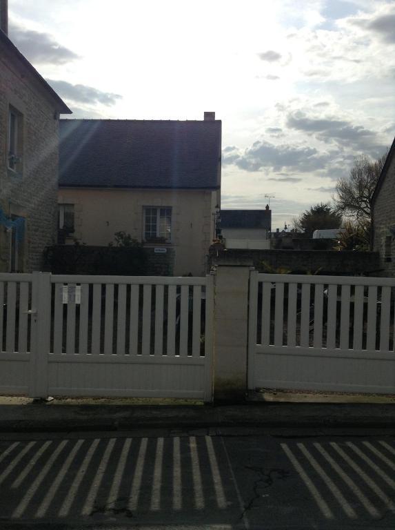 Gites de Mer Port-en-Bessin-Huppain Exterior foto