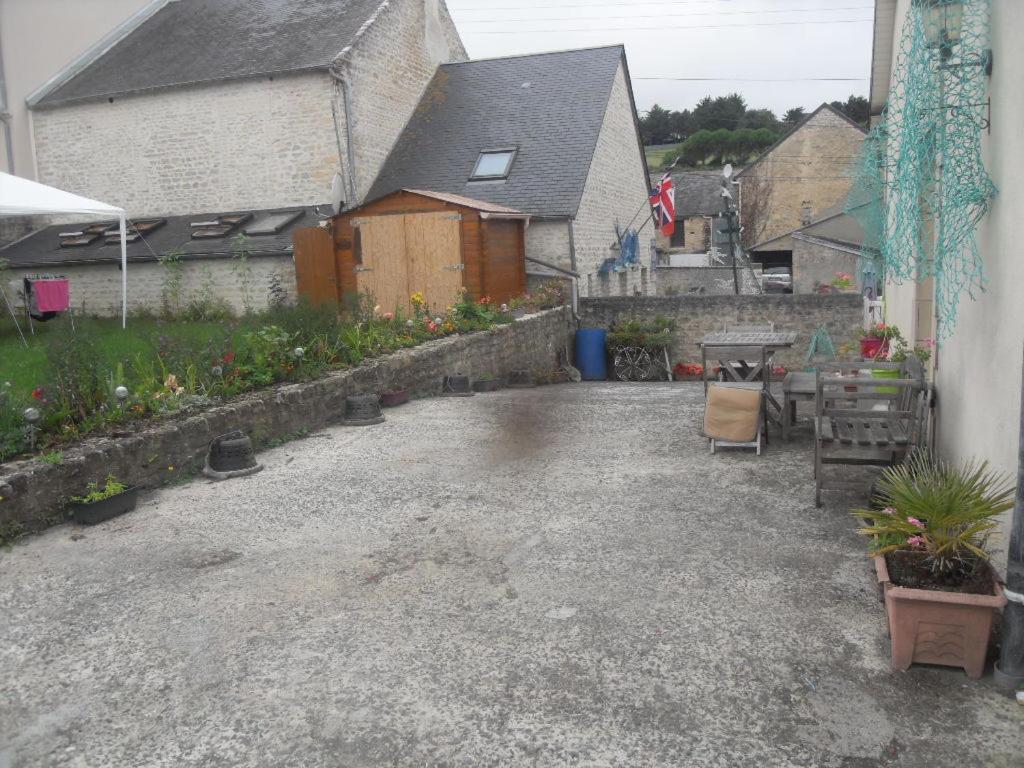 Gites de Mer Port-en-Bessin-Huppain Exterior foto